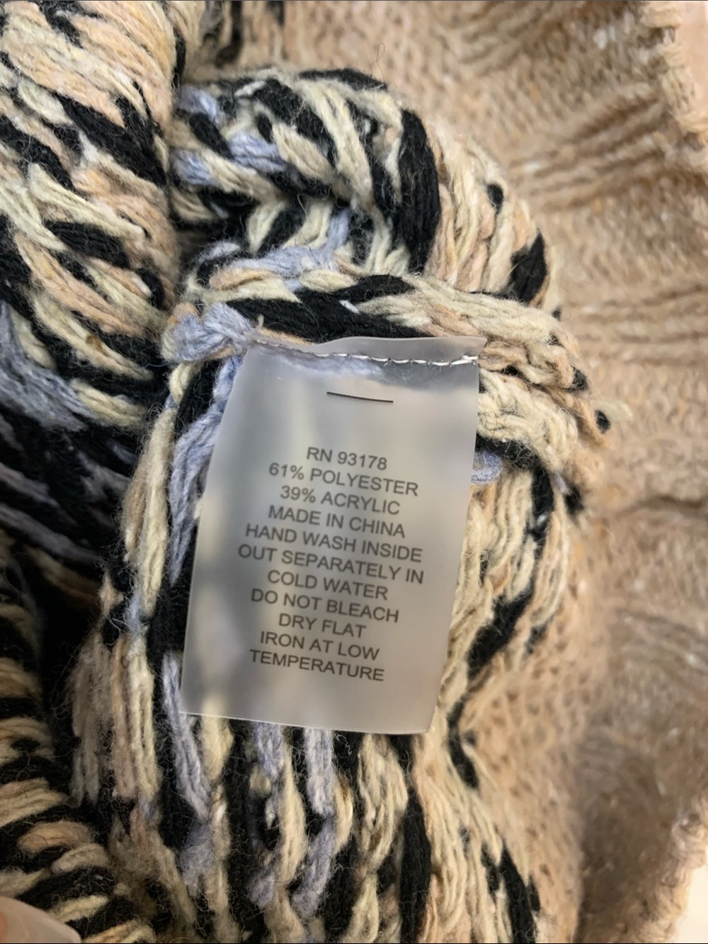 $198 Brand New Magaschoni cardigan size M - Picture 8 of 8